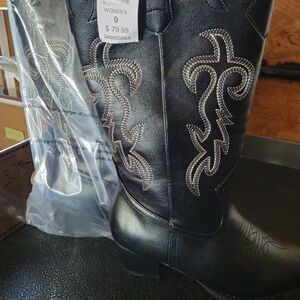 Black Western Embroidered Boots